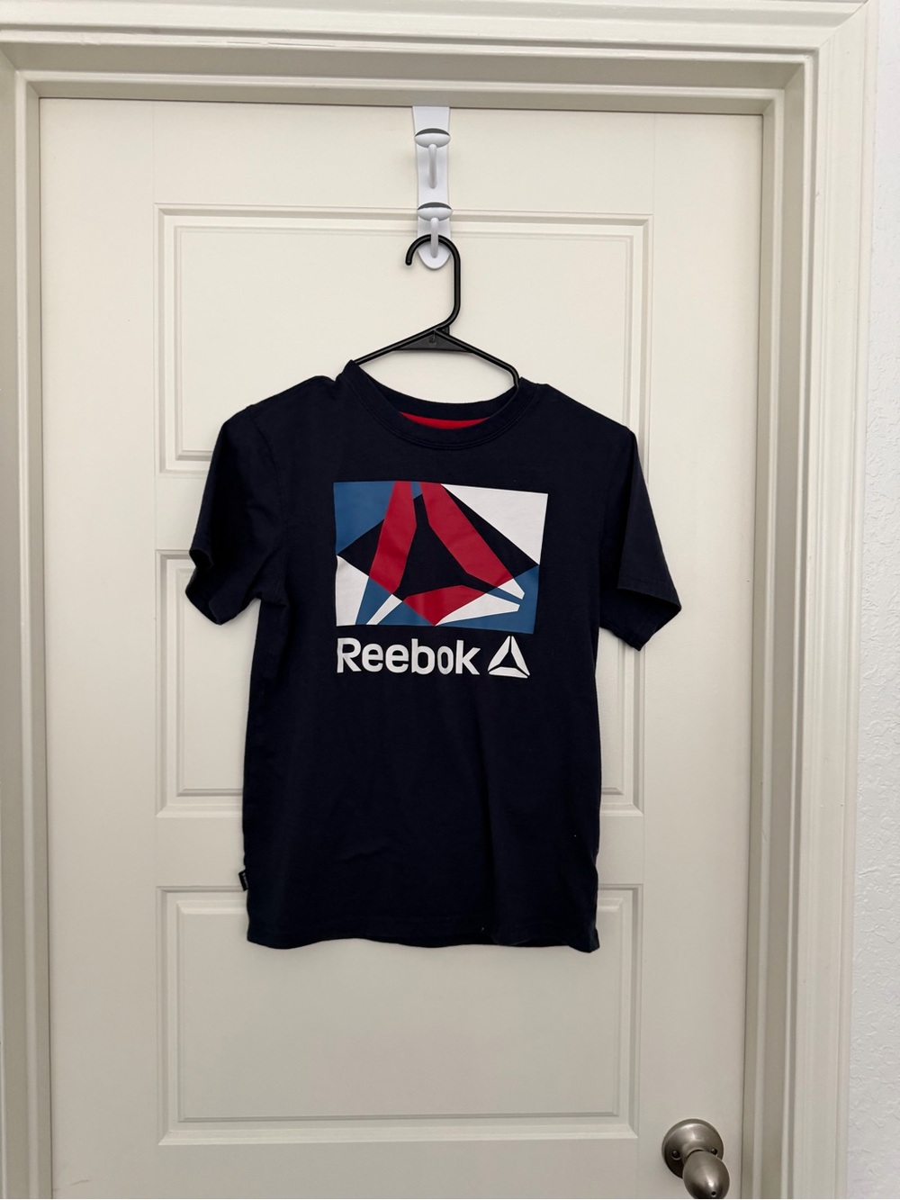 🔥5 for $25 Reebok Boys' Navy Short Sleeve Graphic Tee with Red & Blue Logo